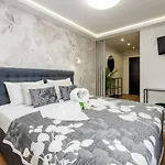 Pensión Skalinada Sea View 3*