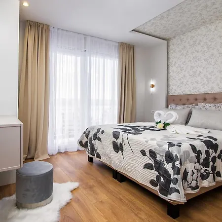 Skalinada Sea View 3* لوكفا روجوزنيكا